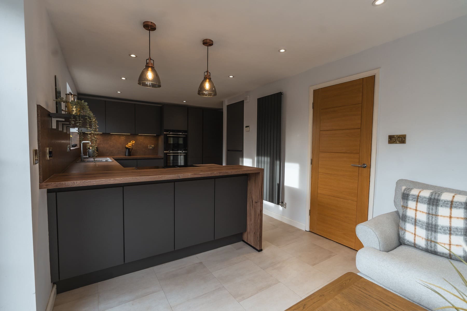 B13 | Square Kitchens, Chesterfield