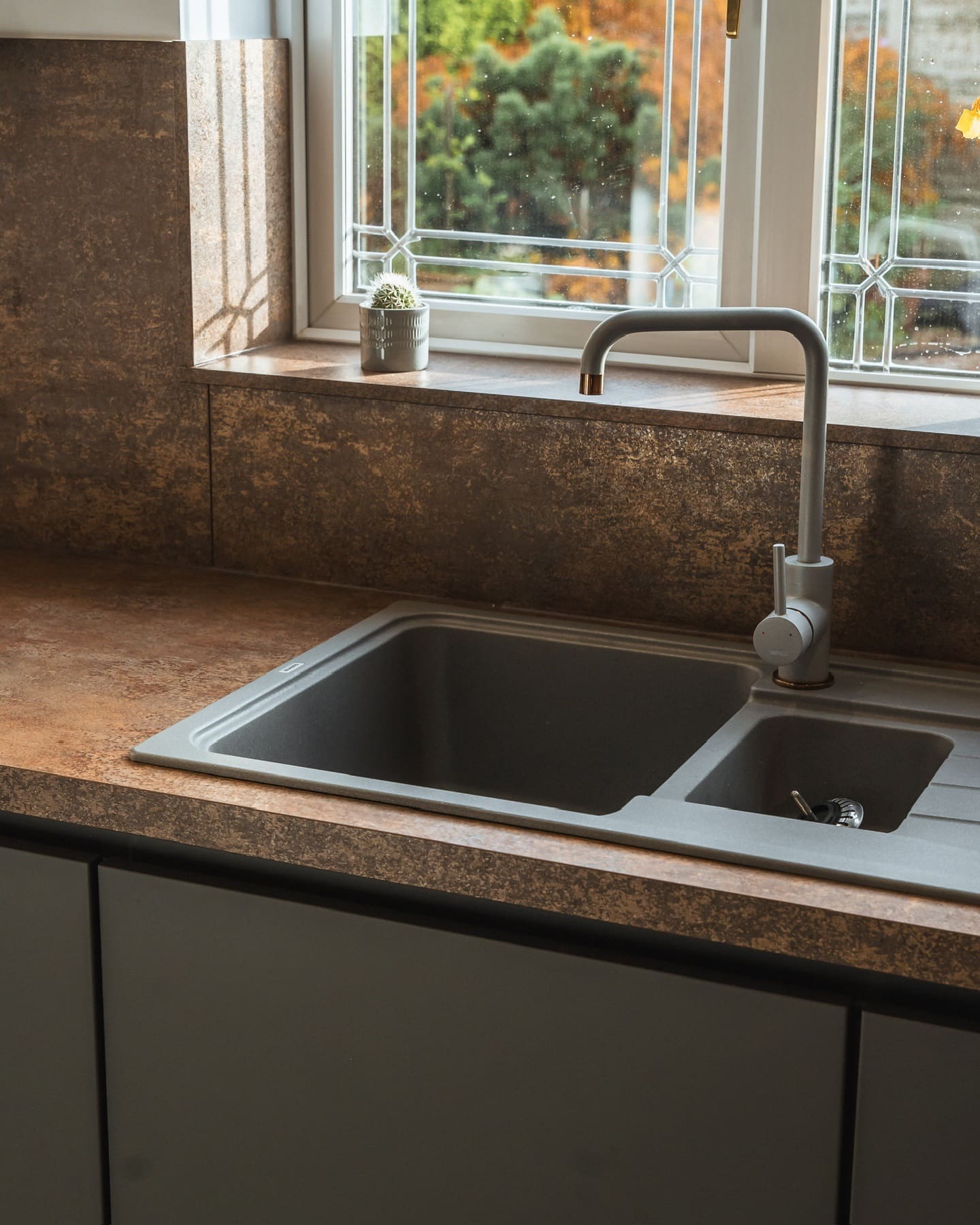 B14 | Square Kitchens, Chesterfield