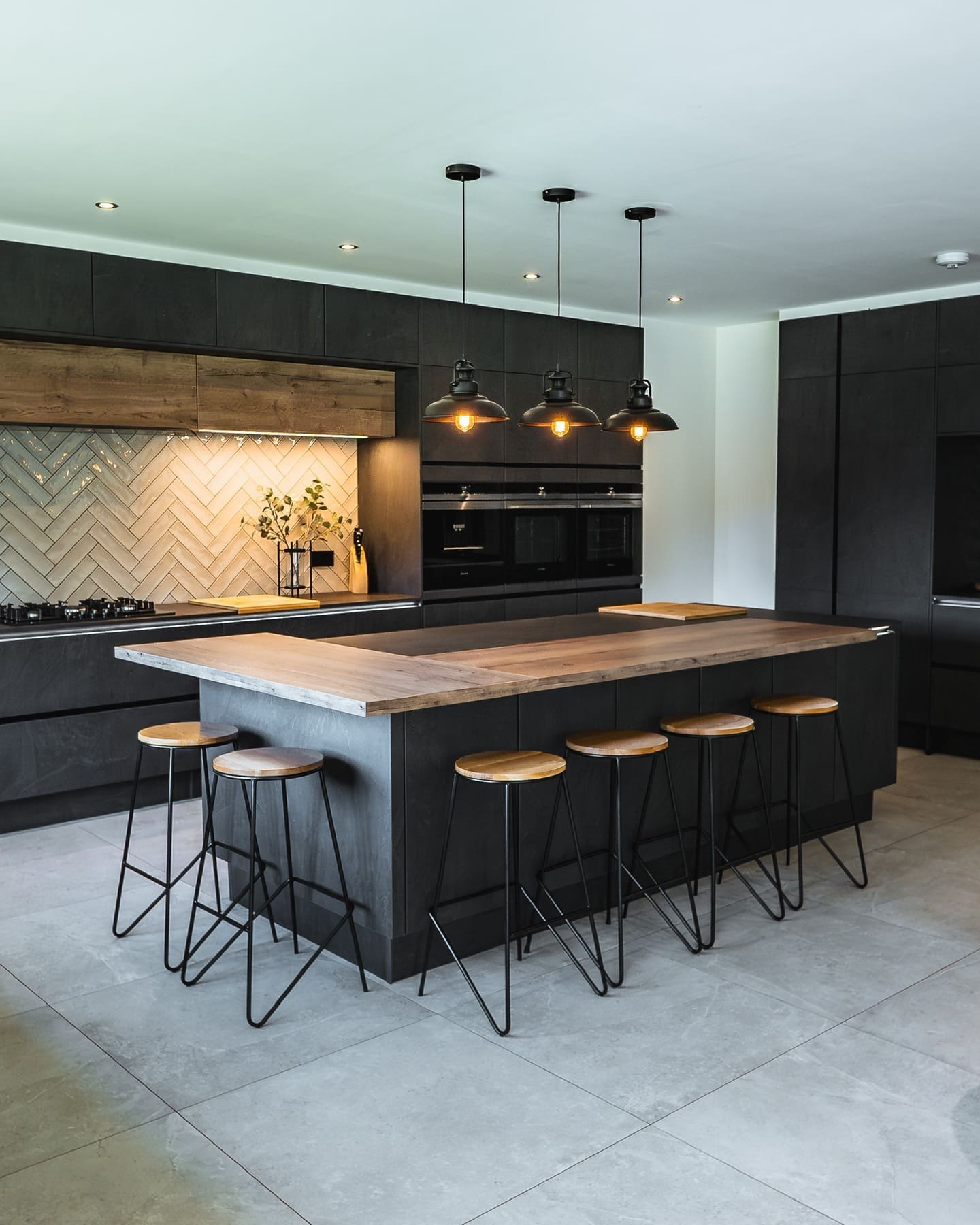 R1 | Square Kitchens, Chesterfield