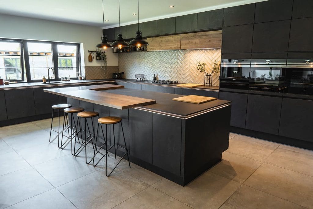 R3 | Square Kitchens, Chesterfield