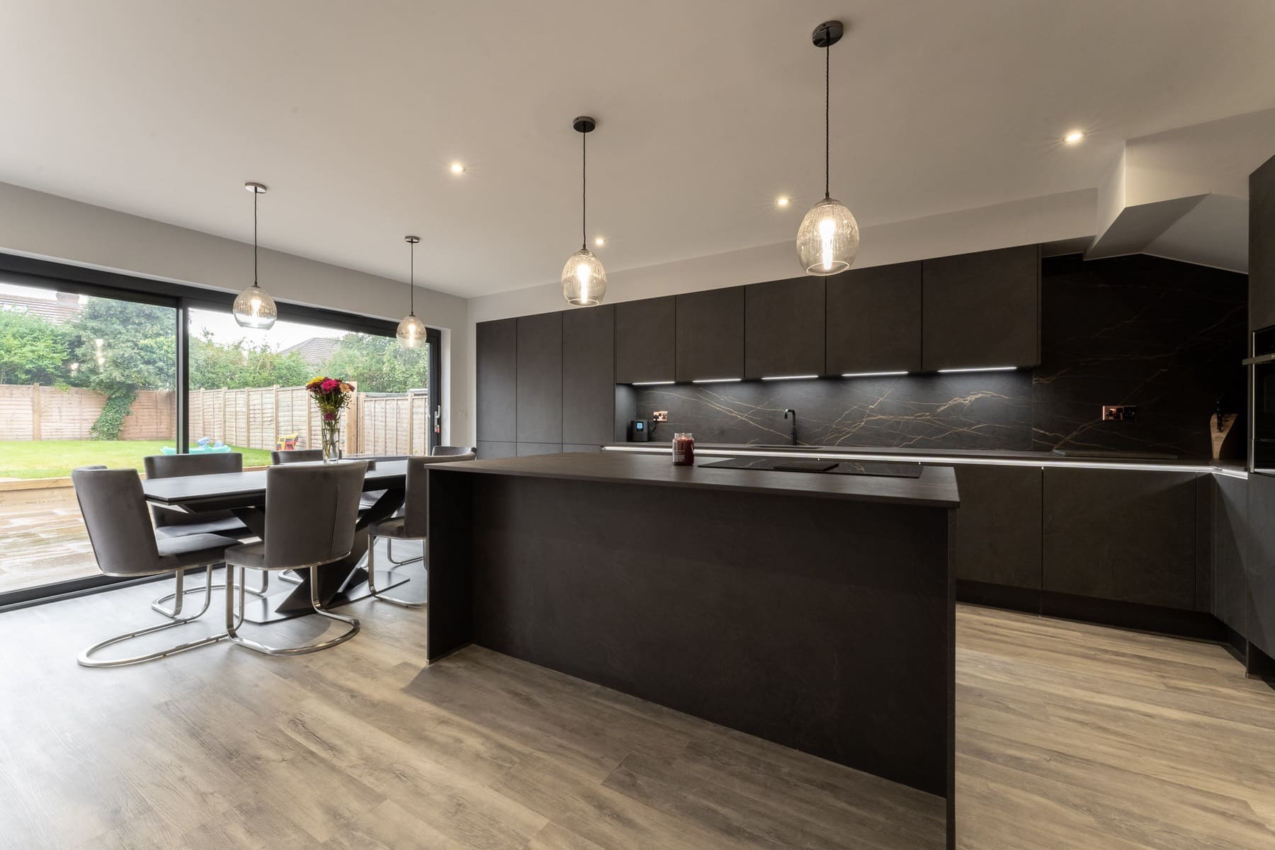 S8 | Square Kitchens, Chesterfield